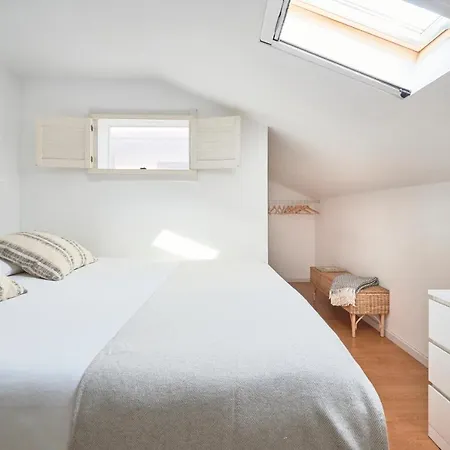 Bright W Balcony, Ac, Parking, By Timecooler Apartamento