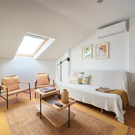 Bright W Balcony, Ac, Parking, By Timecooler Апартаменты