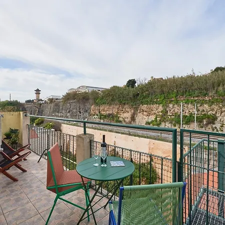 Bright W Balcony, Ac, Parking, By Timecooler Apartment